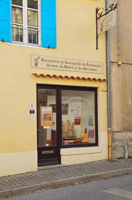 Vitrine du local